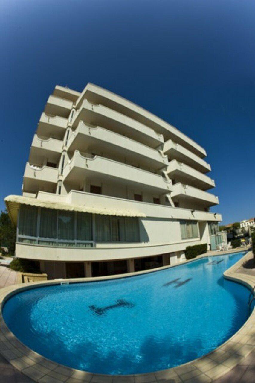 Hotel Alexander Cattolica Esterno foto