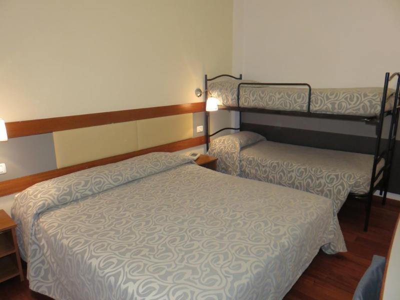 Hotel Alexander Cattolica Esterno foto