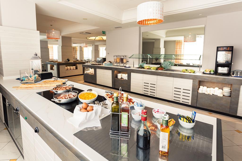 Hotel Alexander Cattolica Esterno foto