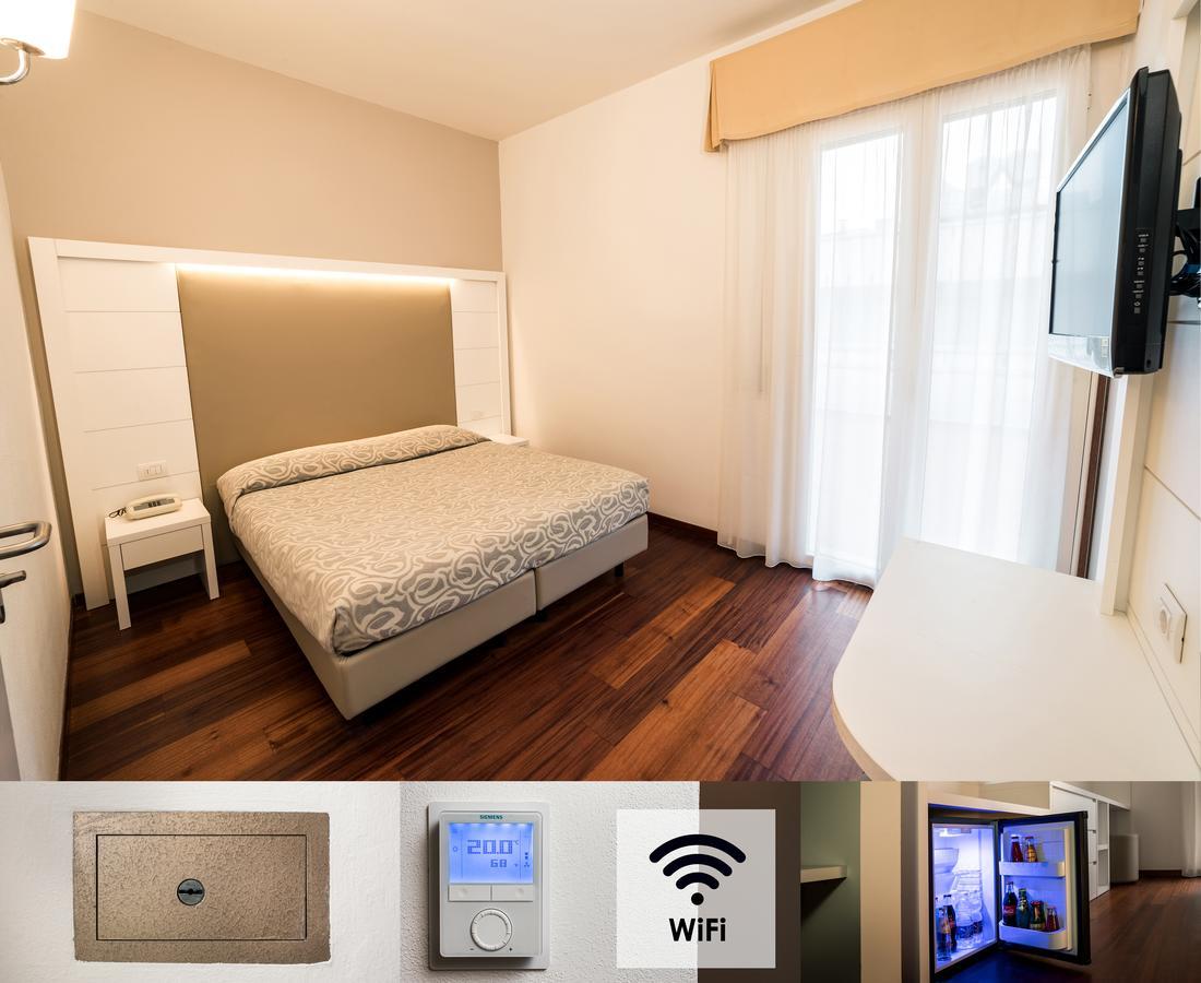 Hotel Alexander Cattolica Esterno foto